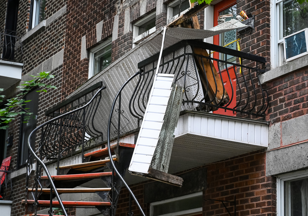 montreal: his balcony collapses under new
